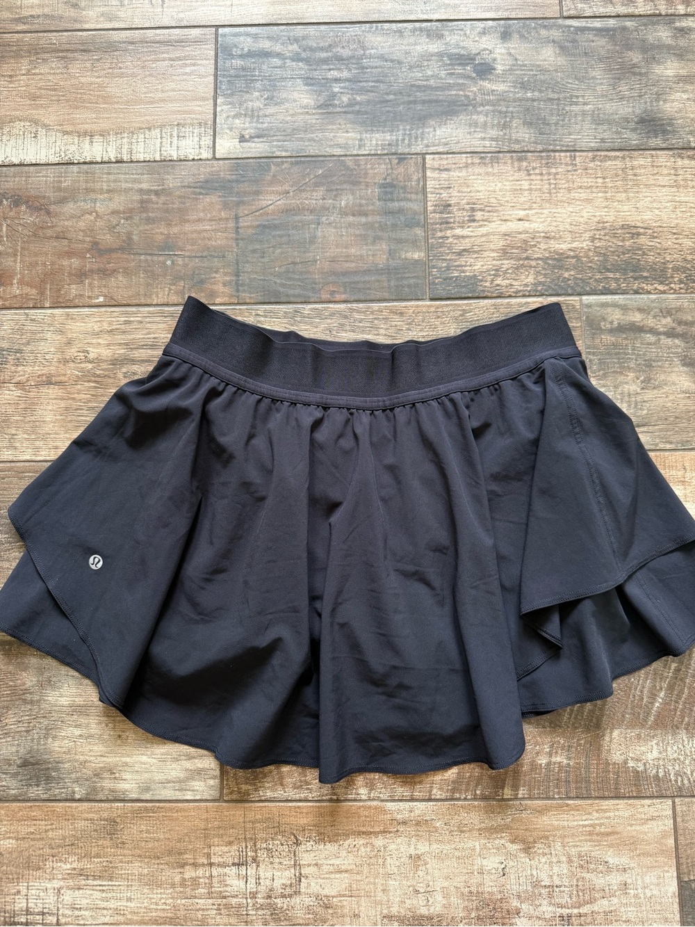 Lululemon Black Court Rival HR Skirt